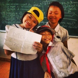 Un orphelinat à Danang remercie Covico
